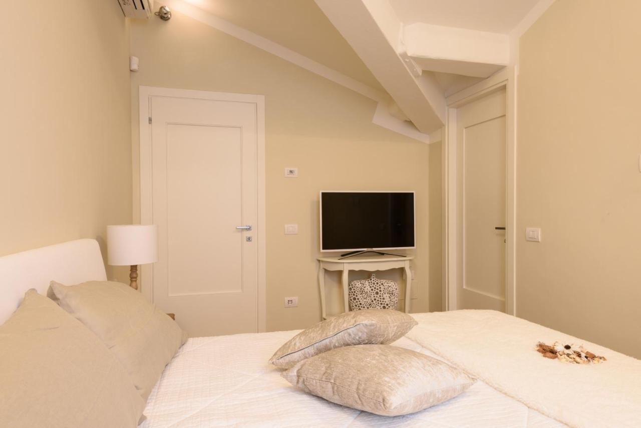 Apartment Santa Croce Penthouse Florenz